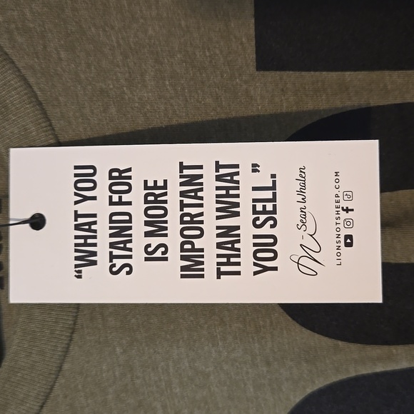 NWT LIONS NOT SHEEP TSHIRT! - Picture 3 of 6